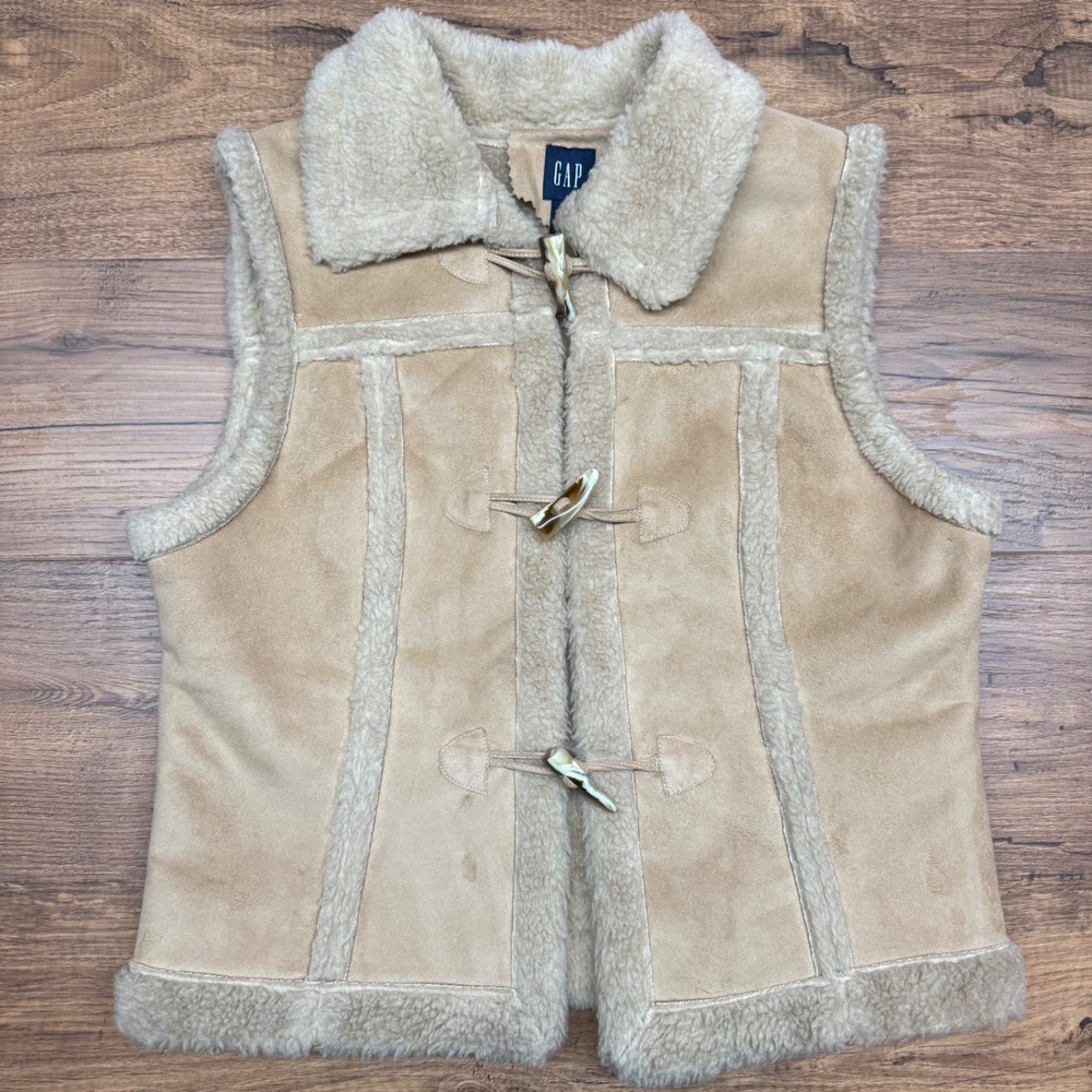 Y2K GAP Sherpa Lined Suede Vest Womens Large‎ Tan Toggle Nordic Cabincore Rustic